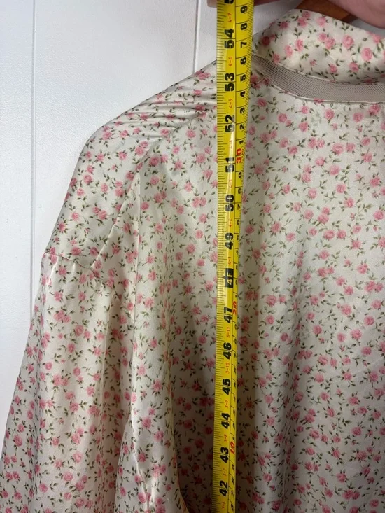Vintage Cream Pink Rose Satin Kimono Robe Floral Cottagecore Romantic sz medium - Picture 10 of 11